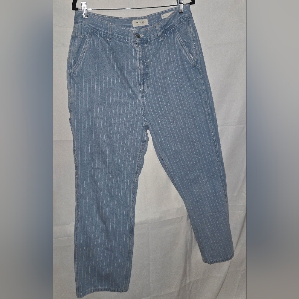 PacSun Women’s “Mom Jeans” Pinstriped Light Blue Denim — Size 32 Relaxed Fit